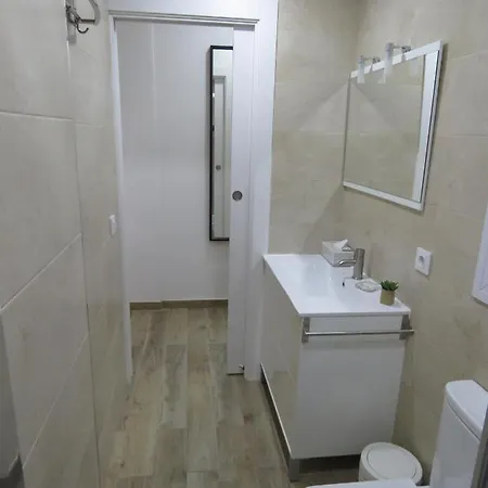 Living Hercules Apartment *