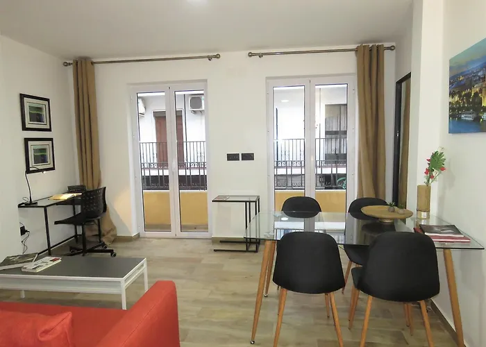 Living Hercules Apartment